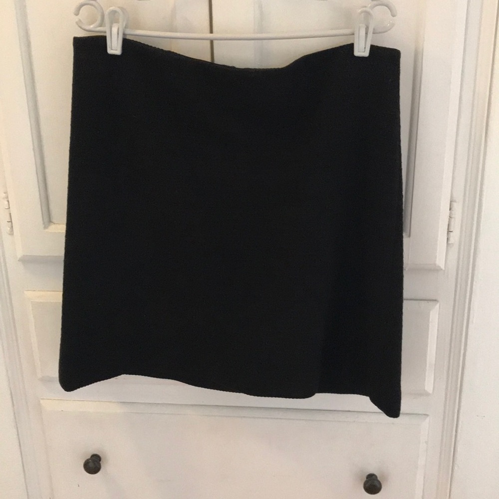 Ann Taylor textured black skirt 14